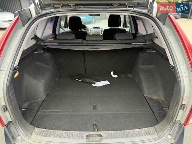 Серый Киа Сид, объемом двигателя 1.4 л и пробегом 250 тыс. км за 4999 $, фото 11 на Automoto.ua