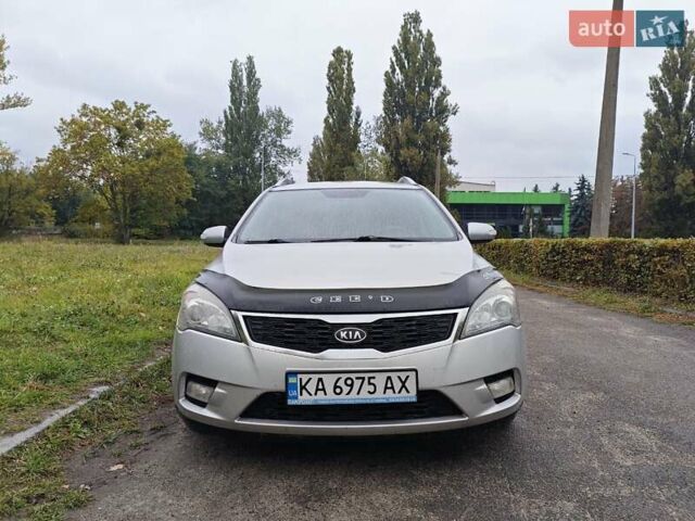 Серый Киа Сид, объемом двигателя 1.58 л и пробегом 223 тыс. км за 7500 $, фото 2 на Automoto.ua