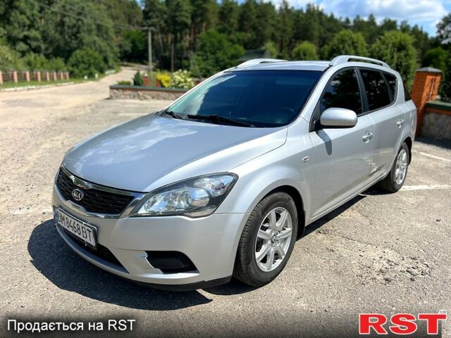 Серый Киа Сид, объемом двигателя 1.4 л и пробегом 234 тыс. км за 6000 $, фото 3 на Automoto.ua