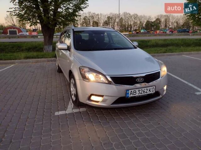 Сірий Кіа Сід, об'ємом двигуна 1.4 л та пробігом 155 тис. км за 6400 $, фото 2 на Automoto.ua