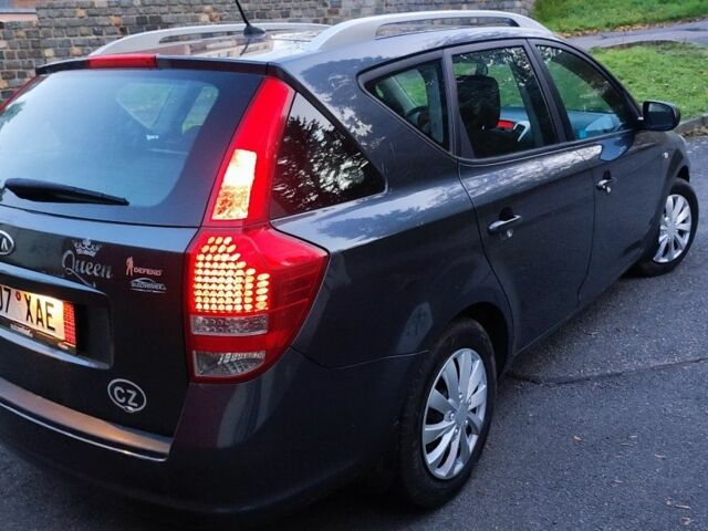 Сірий Кіа Сід, об'ємом двигуна 1.4 л та пробігом 180 тис. км за 4650 $, фото 4 на Automoto.ua