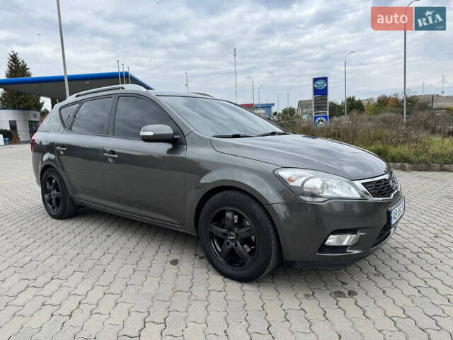 Серый Киа Сид, объемом двигателя 1.6 л и пробегом 276 тыс. км за 6700 $, фото 3 на Automoto.ua