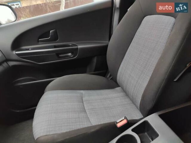 Серый Киа Сид, объемом двигателя 1.4 л и пробегом 211 тыс. км за 6550 $, фото 13 на Automoto.ua