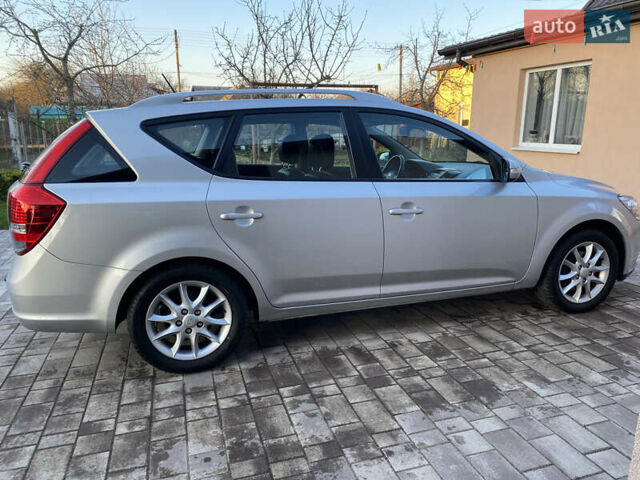 Серый Киа Сид, объемом двигателя 1.59 л и пробегом 158 тыс. км за 8590 $, фото 9 на Automoto.ua