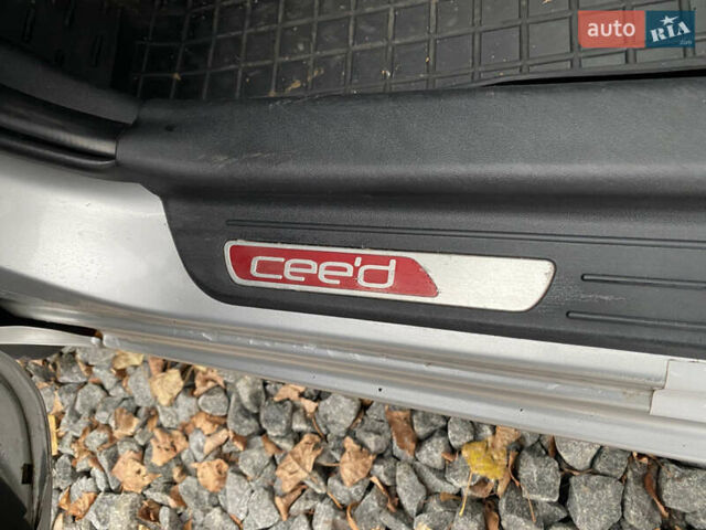 Серый Киа Сид, объемом двигателя 1.58 л и пробегом 204 тыс. км за 6299 $, фото 17 на Automoto.ua