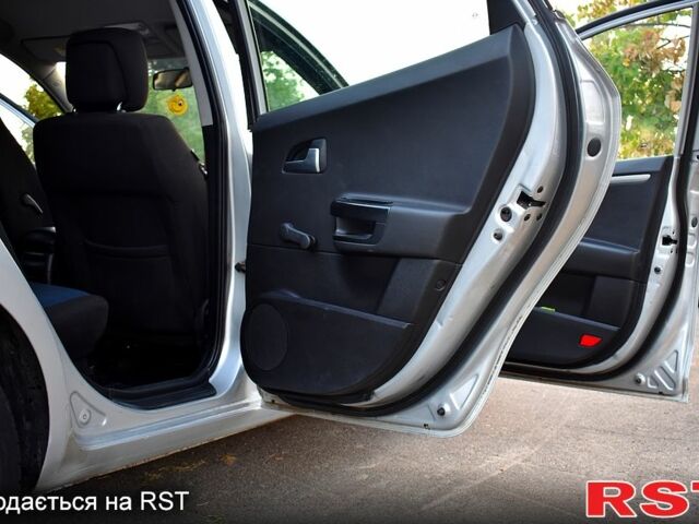 Серый Киа Сид, объемом двигателя 1.6 л и пробегом 238 тыс. км за 6200 $, фото 7 на Automoto.ua