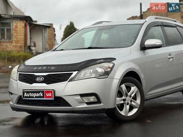 Серый Киа Сид, объемом двигателя 1.6 л и пробегом 224 тыс. км за 7490 $, фото 3 на Automoto.ua