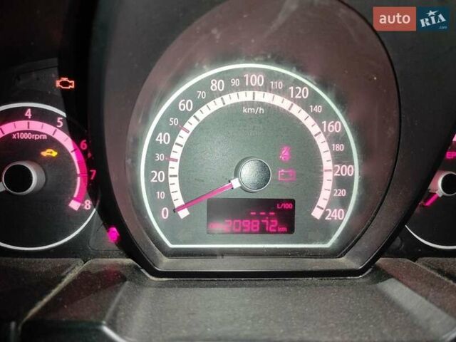 Сірий Кіа Сід, об'ємом двигуна 1.6 л та пробігом 206 тис. км за 6200 $, фото 5 на Automoto.ua