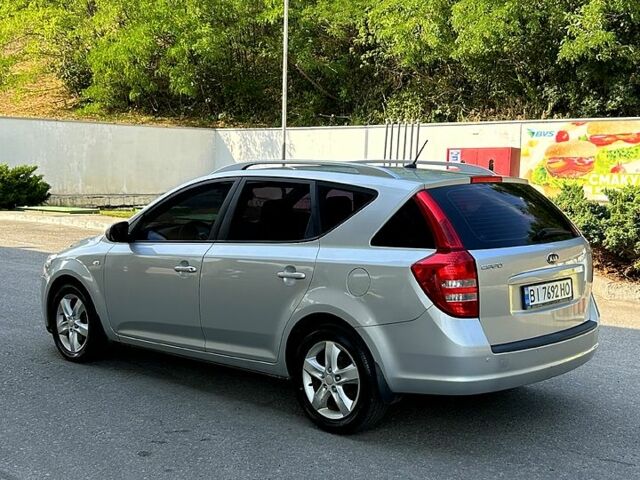 Сірий Кіа Сід, об'ємом двигуна 1.6 л та пробігом 270 тис. км за 7000 $, фото 3 на Automoto.ua