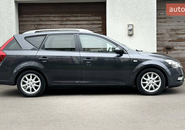 Серый Киа Сид, объемом двигателя 1.6 л и пробегом 263 тыс. км за 6750 $, фото 13 на Automoto.ua