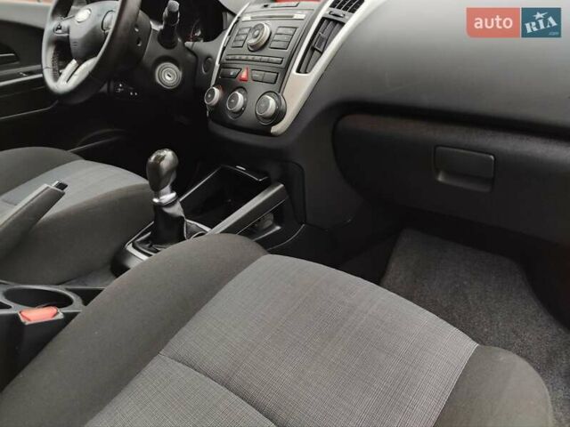 Серый Киа Сид, объемом двигателя 1.4 л и пробегом 211 тыс. км за 6550 $, фото 21 на Automoto.ua
