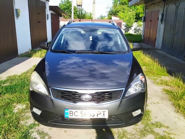 Серый Киа Сид, объемом двигателя 1.6 л и пробегом 246 тыс. км за 6500 $, фото 1 на Automoto.ua