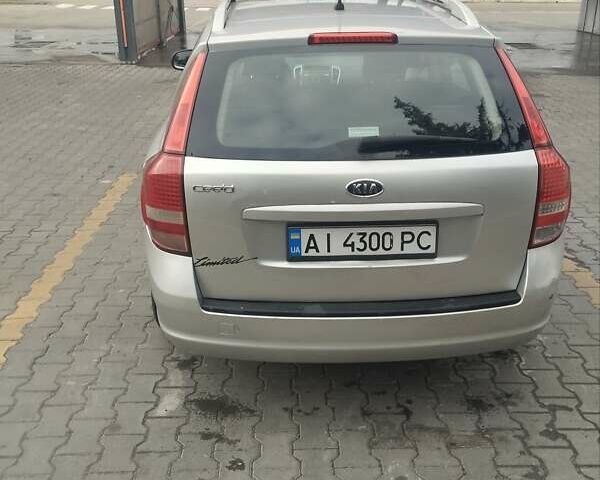 Серый Киа Сид, объемом двигателя 1.4 л и пробегом 195 тыс. км за 4700 $, фото 3 на Automoto.ua