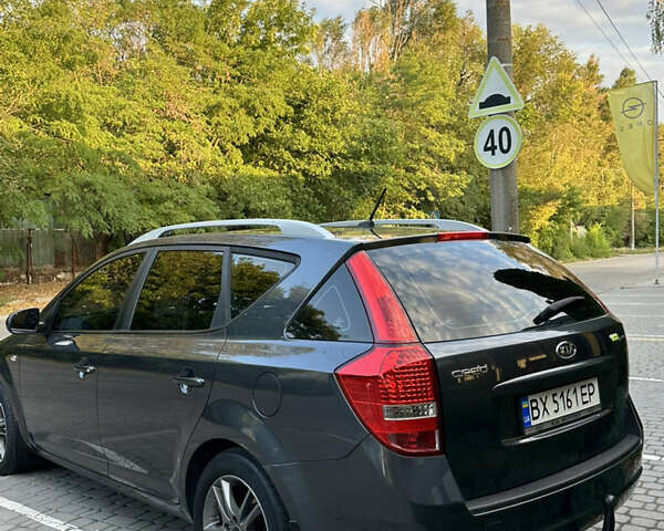Сірий Кіа Сід, об'ємом двигуна 1.58 л та пробігом 262 тис. км за 6900 $, фото 8 на Automoto.ua