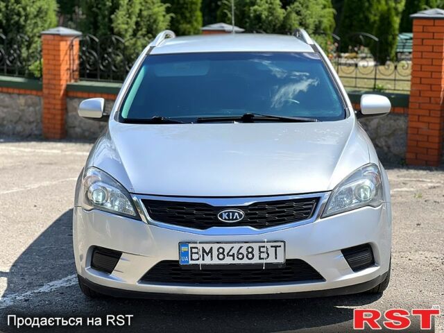Серый Киа Сид, объемом двигателя 1.4 л и пробегом 234 тыс. км за 6000 $, фото 1 на Automoto.ua