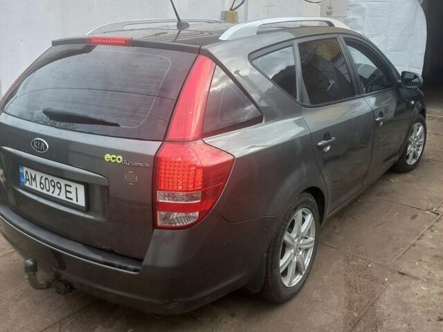 Серый Киа Сид, объемом двигателя 1.6 л и пробегом 373 тыс. км за 5200 $, фото 12 на Automoto.ua