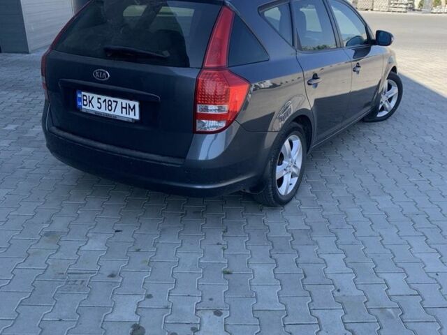 Сірий Кіа Сід, об'ємом двигуна 1.6 л та пробігом 240 тис. км за 5767 $, фото 2 на Automoto.ua