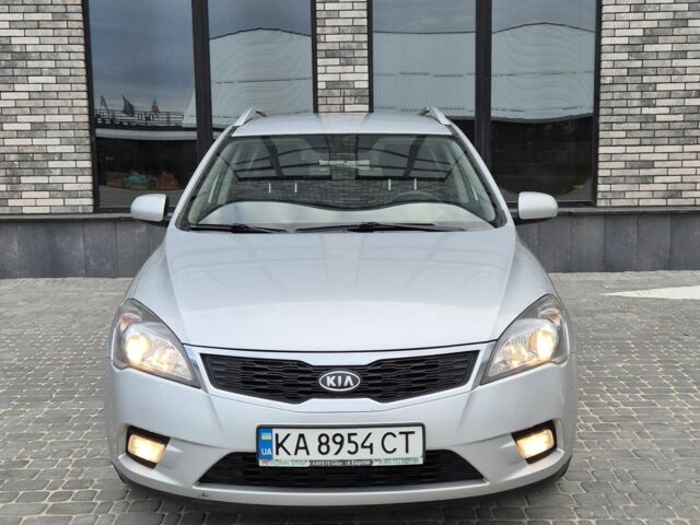 Сірий Кіа Сід, об'ємом двигуна 1.6 л та пробігом 250 тис. км за 6650 $, фото 4 на Automoto.ua