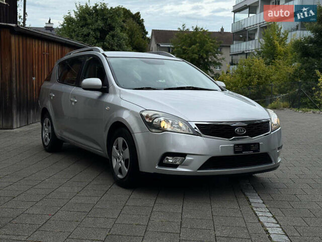 Сірий Кіа Сід, об'ємом двигуна 1.59 л та пробігом 164 тис. км за 5900 $, фото 4 на Automoto.ua