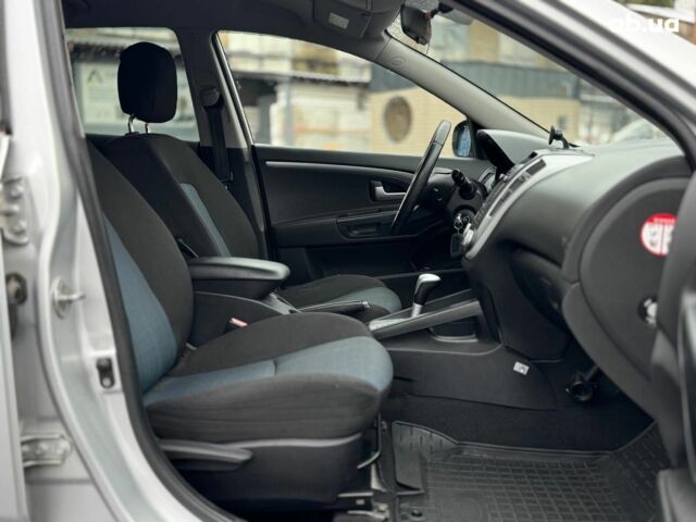 Серый Киа Сид, объемом двигателя 1.6 л и пробегом 224 тыс. км за 7490 $, фото 42 на Automoto.ua