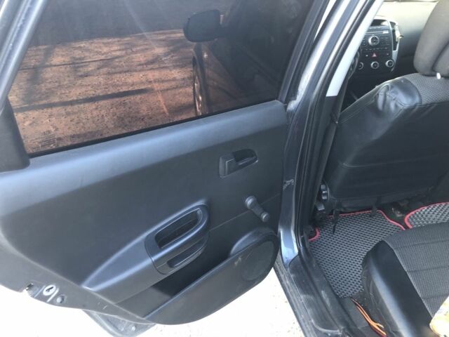 Серый Киа Сид, объемом двигателя 1.6 л и пробегом 225 тыс. км за 6000 $, фото 1 на Automoto.ua