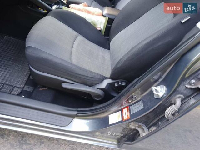 Сірий Кіа Сід, об'ємом двигуна 1.6 л та пробігом 210 тис. км за 6600 $, фото 3 на Automoto.ua