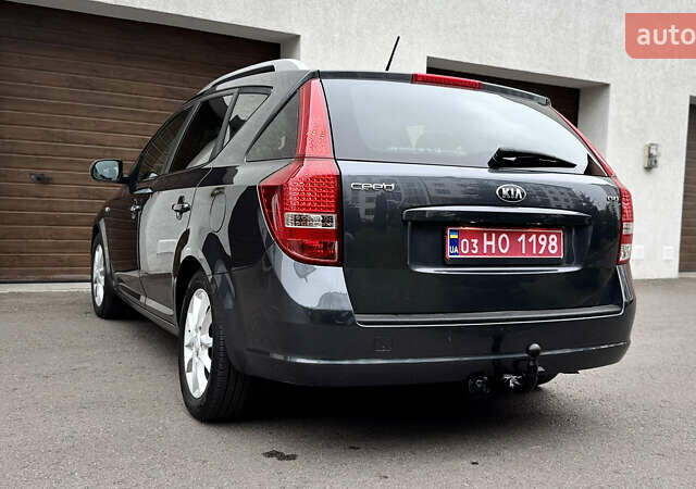 Серый Киа Сид, объемом двигателя 1.6 л и пробегом 263 тыс. км за 6750 $, фото 15 на Automoto.ua