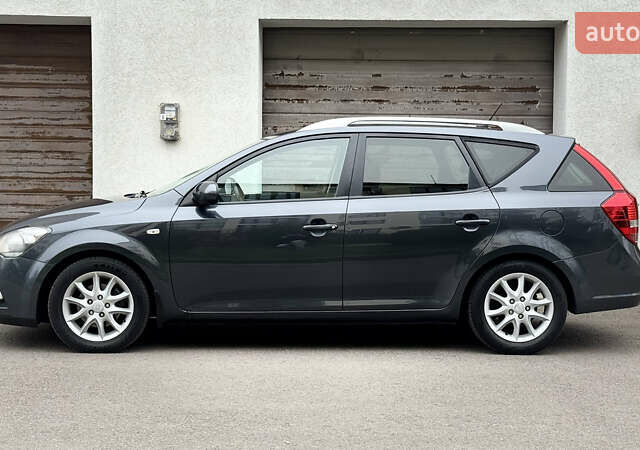 Серый Киа Сид, объемом двигателя 1.6 л и пробегом 263 тыс. км за 6750 $, фото 10 на Automoto.ua