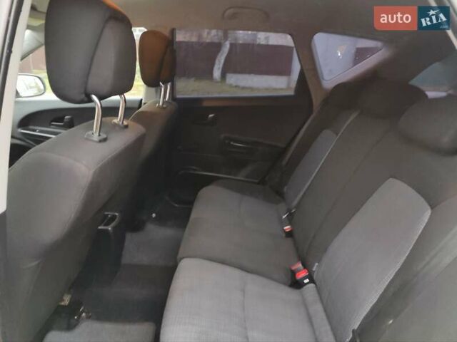 Серый Киа Сид, объемом двигателя 1.4 л и пробегом 211 тыс. км за 6550 $, фото 17 на Automoto.ua
