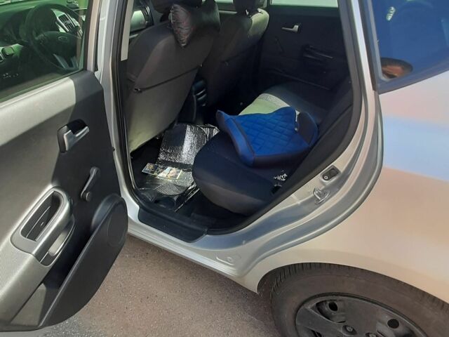 Серый Киа Сид, объемом двигателя 1.6 л и пробегом 226 тыс. км за 5500 $, фото 5 на Automoto.ua