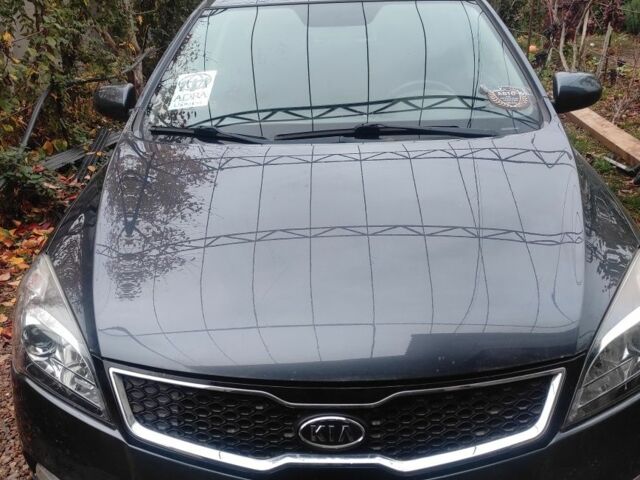 Серый Киа Сид, объемом двигателя 1.6 л и пробегом 206 тыс. км за 6200 $, фото 2 на Automoto.ua