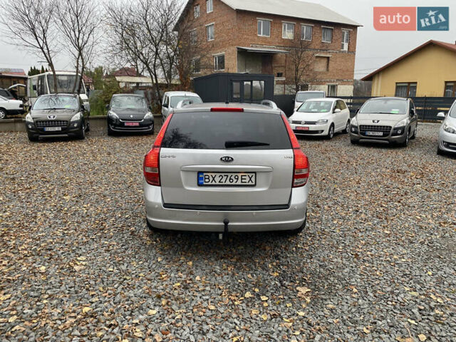 Серый Киа Сид, объемом двигателя 1.58 л и пробегом 204 тыс. км за 6299 $, фото 7 на Automoto.ua