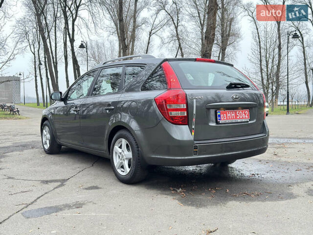 Серый Киа Сид, объемом двигателя 1.59 л и пробегом 187 тыс. км за 6700 $, фото 14 на Automoto.ua
