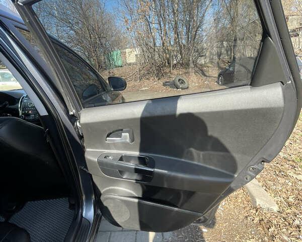 Серый Киа Сид, объемом двигателя 1.58 л и пробегом 255 тыс. км за 7199 $, фото 32 на Automoto.ua