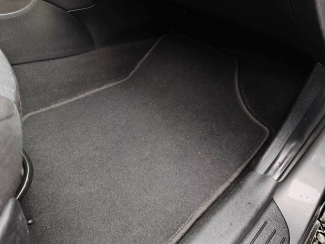 Сірий Кіа Сід, об'ємом двигуна 1.4 л та пробігом 187 тис. км за 6300 $, фото 17 на Automoto.ua