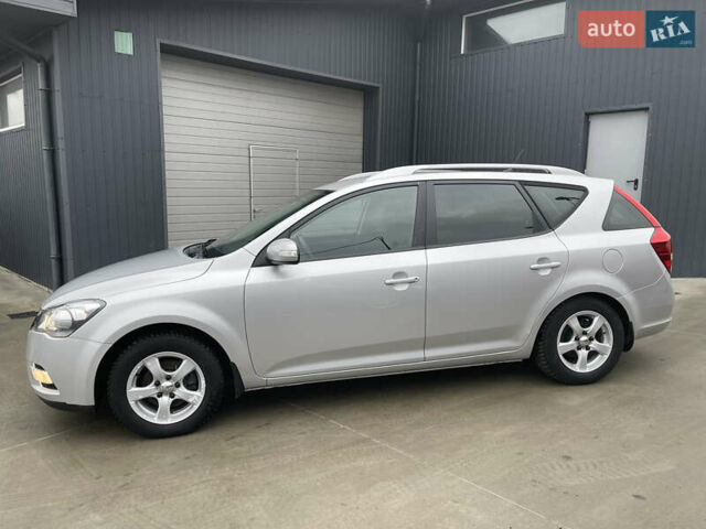 Серый Киа Сид, объемом двигателя 1.59 л и пробегом 207 тыс. км за 6700 $, фото 9 на Automoto.ua