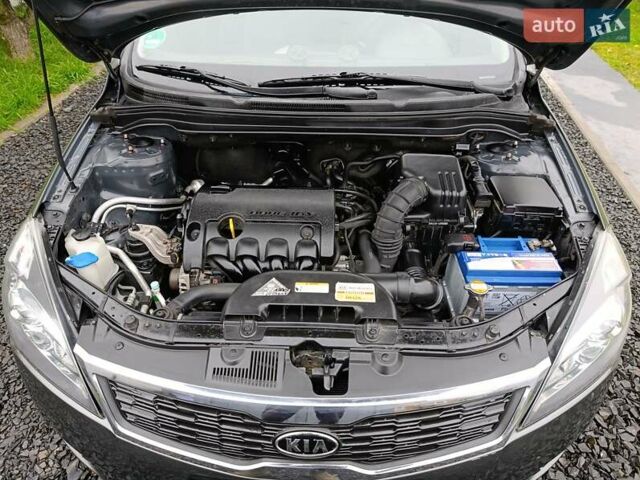 Серый Киа Сид, объемом двигателя 1.4 л и пробегом 187 тыс. км за 6200 $, фото 21 на Automoto.ua