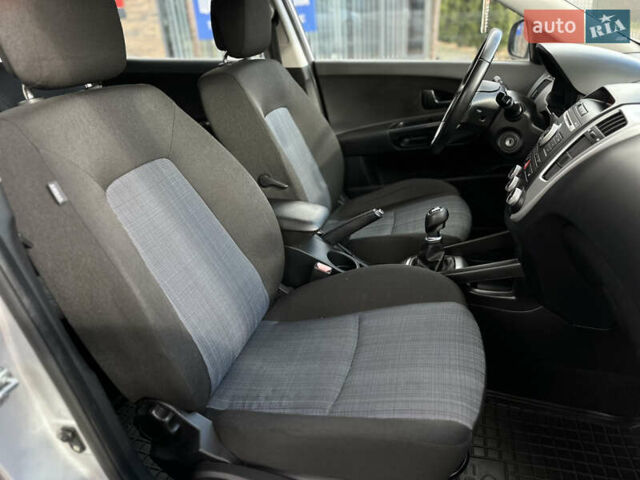 Кіа Сід 2011 у Вінниці на Automoto.ua Сірий Кіа Сід, об'ємом двигуна 1.6 л та пробігом 237 тис. км за 6800 $, фото 41 на Automoto.ua