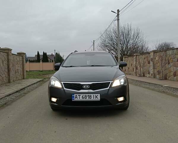 Серый Киа Сид, объемом двигателя 1.6 л и пробегом 259 тыс. км за 6189 $, фото 4 на Automoto.ua