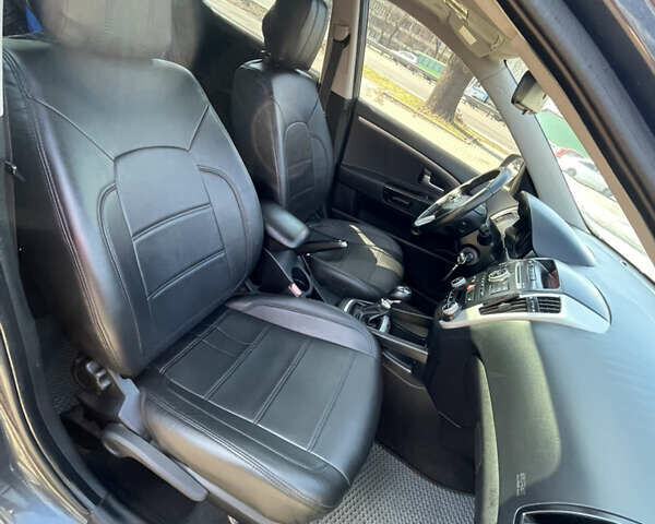 Серый Киа Сид, объемом двигателя 1.58 л и пробегом 255 тыс. км за 7199 $, фото 10 на Automoto.ua