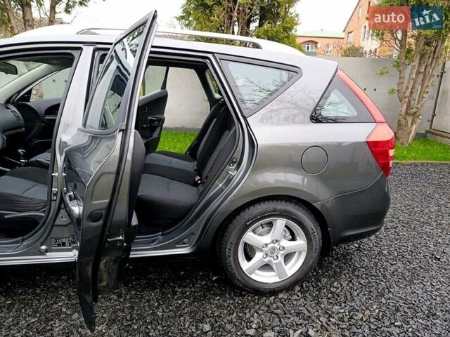 Серый Киа Сид, объемом двигателя 1.4 л и пробегом 187 тыс. км за 6500 $, фото 18 на Automoto.ua