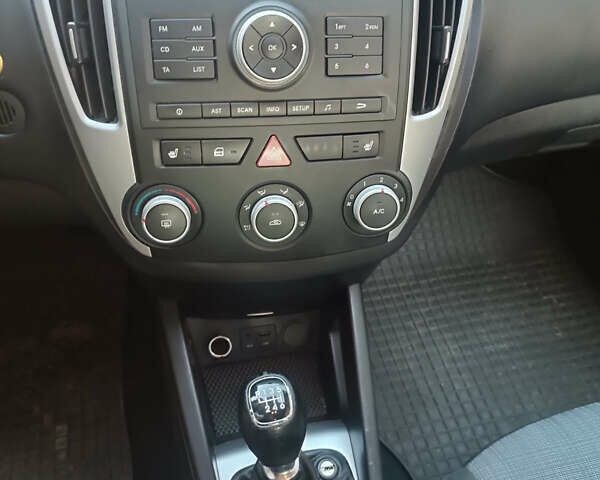 Сірий Кіа Сід, об'ємом двигуна 1.6 л та пробігом 215 тис. км за 5550 $, фото 6 на Automoto.ua