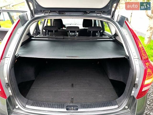 Серый Киа Сид, объемом двигателя 1.4 л и пробегом 187 тыс. км за 5999 $, фото 26 на Automoto.ua