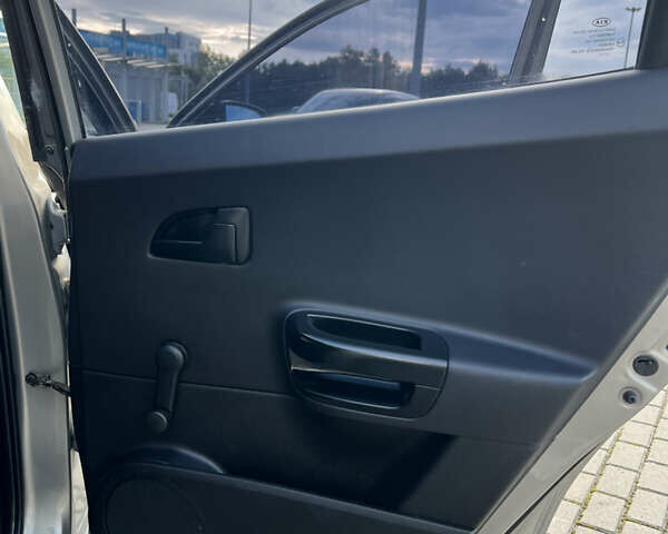 Сірий Кіа Сід, об'ємом двигуна 1.59 л та пробігом 192 тис. км за 6500 $, фото 12 на Automoto.ua