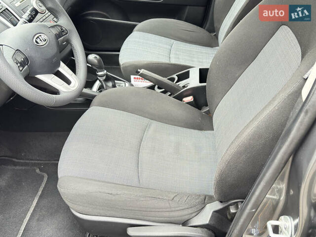 Серый Киа Сид, объемом двигателя 1.59 л и пробегом 187 тыс. км за 6700 $, фото 32 на Automoto.ua