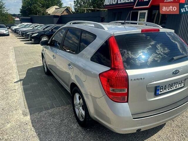 Сірий Кіа Сід, об'ємом двигуна 1.4 л та пробігом 200 тис. км за 7500 $, фото 2 на Automoto.ua