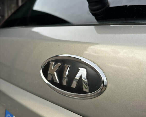 Киа Сид 2011 в Калуше на Automoto.ua Серый Киа Сид, объемом двигателя 1.6 л и пробегом 225 тыс. км за 6200 $, фото 14 на Automoto.ua