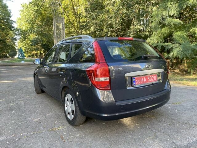 Серый Киа Сид, объемом двигателя 1.4 л и пробегом 181 тыс. км за 6500 $, фото 20 на Automoto.ua