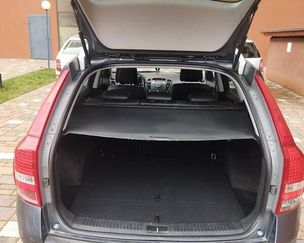 Серый Киа Сид, объемом двигателя 1.58 л и пробегом 142 тыс. км за 6800 $, фото 10 на Automoto.ua