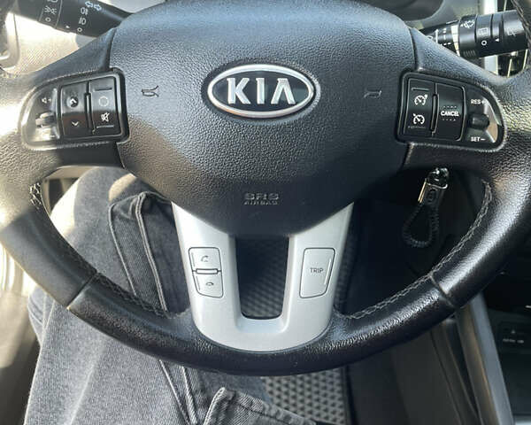 Серый Киа Сид, объемом двигателя 1.58 л и пробегом 255 тыс. км за 7199 $, фото 12 на Automoto.ua